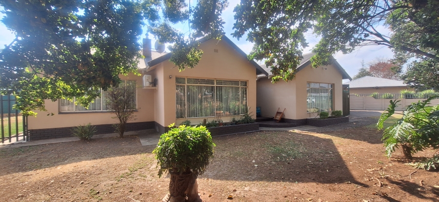 4 Bedroom Property for Sale in Krugersdorp North Gauteng
