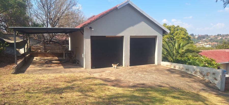 4 Bedroom Property for Sale in Kenmare Gauteng