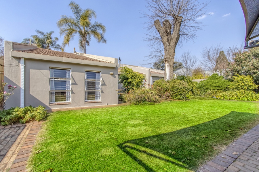 4 Bedroom Property for Sale in Linden Gauteng