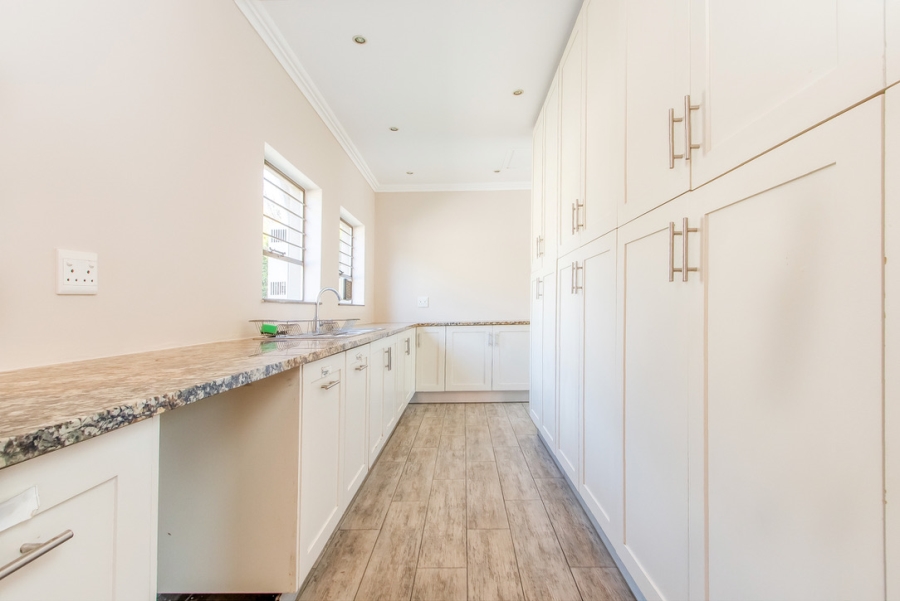 4 Bedroom Property for Sale in Linden Gauteng