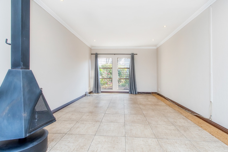 4 Bedroom Property for Sale in Linden Gauteng