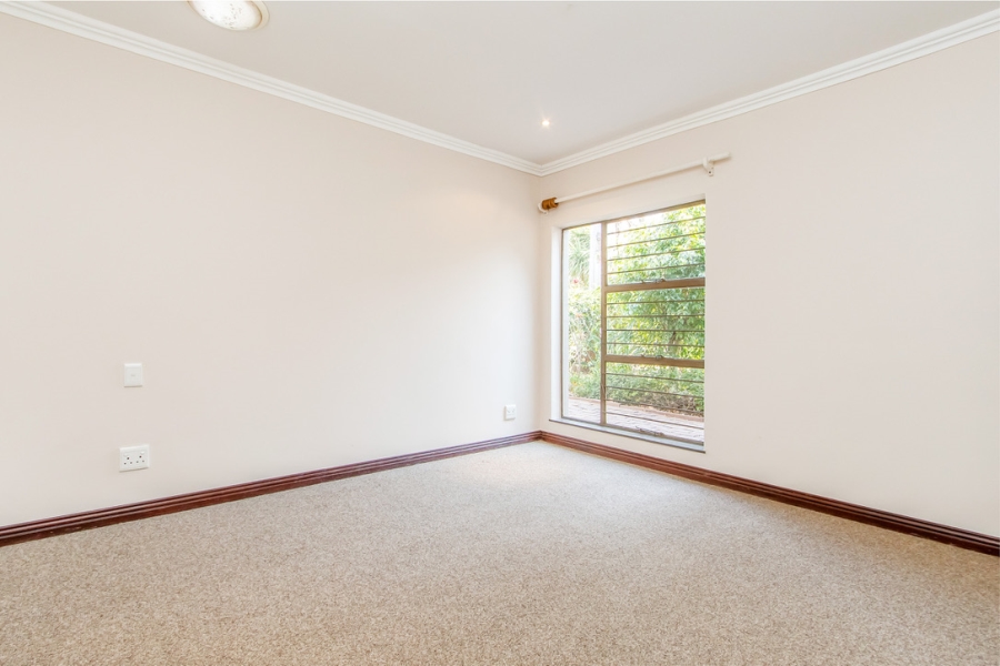 4 Bedroom Property for Sale in Linden Gauteng