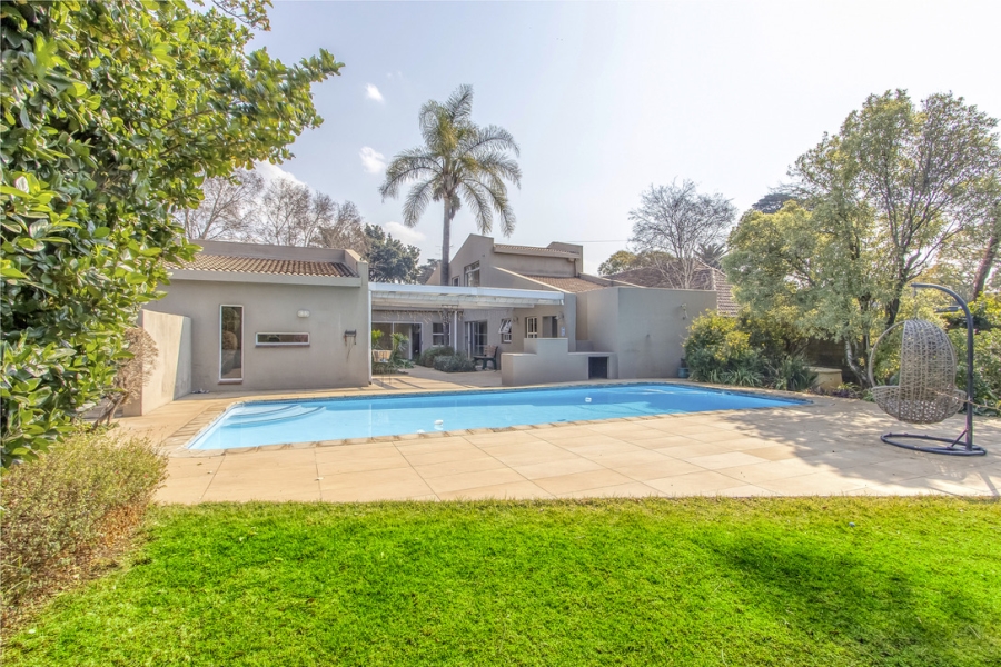 4 Bedroom Property for Sale in Linden Gauteng