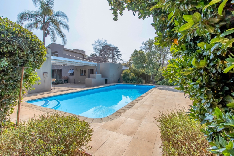 4 Bedroom Property for Sale in Linden Gauteng