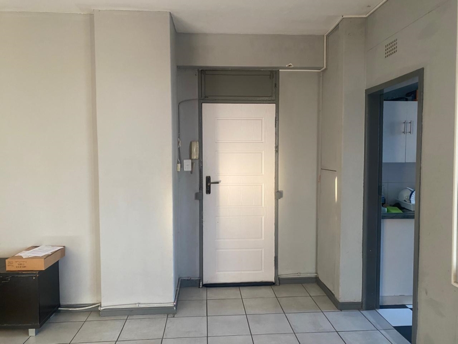 1 Bedroom Property for Sale in Johannesburg Central Gauteng