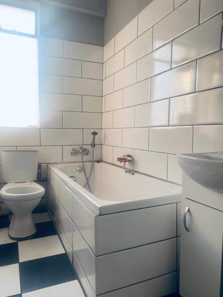 1 Bedroom Property for Sale in Johannesburg Central Gauteng