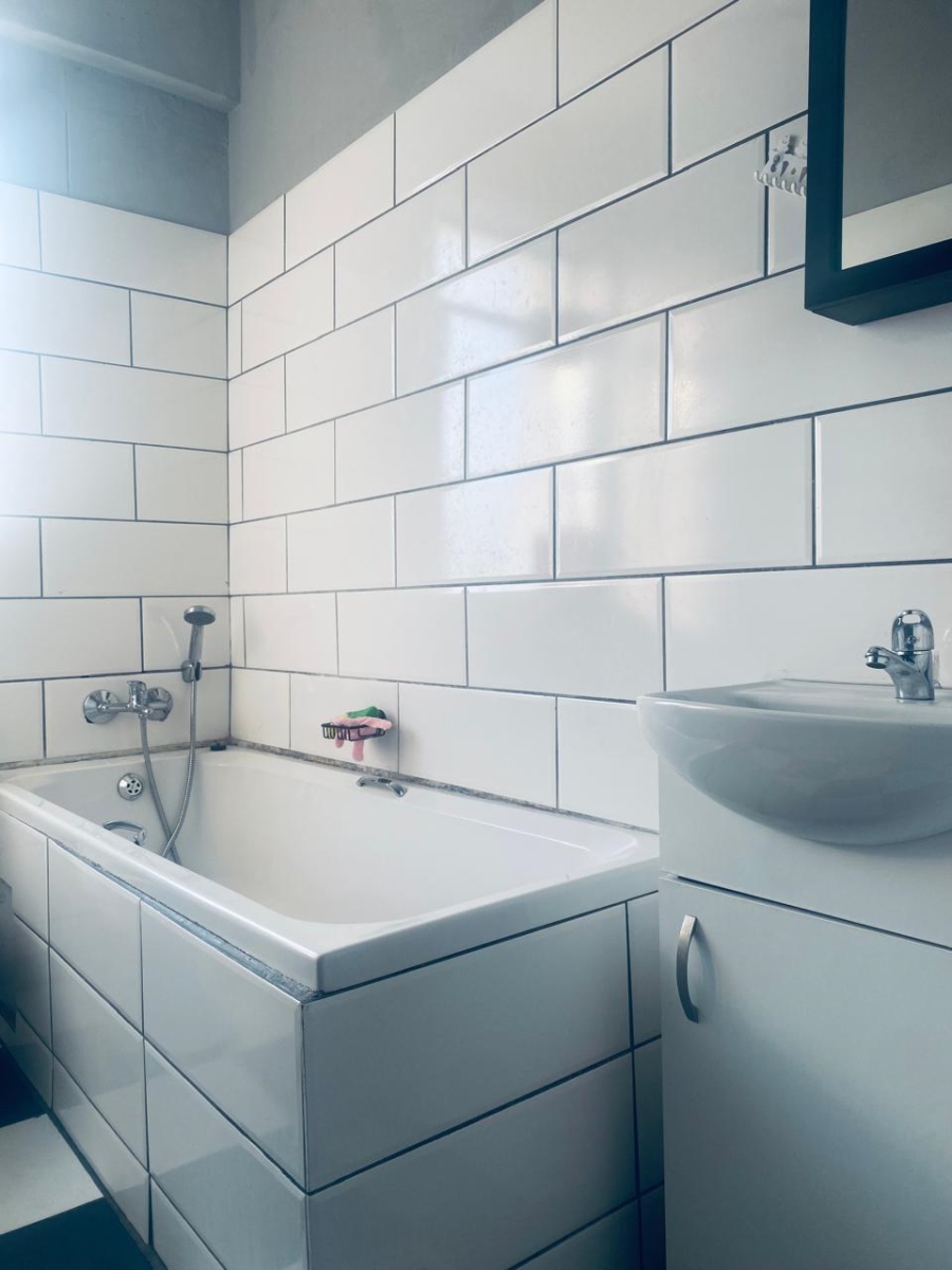 1 Bedroom Property for Sale in Johannesburg Central Gauteng