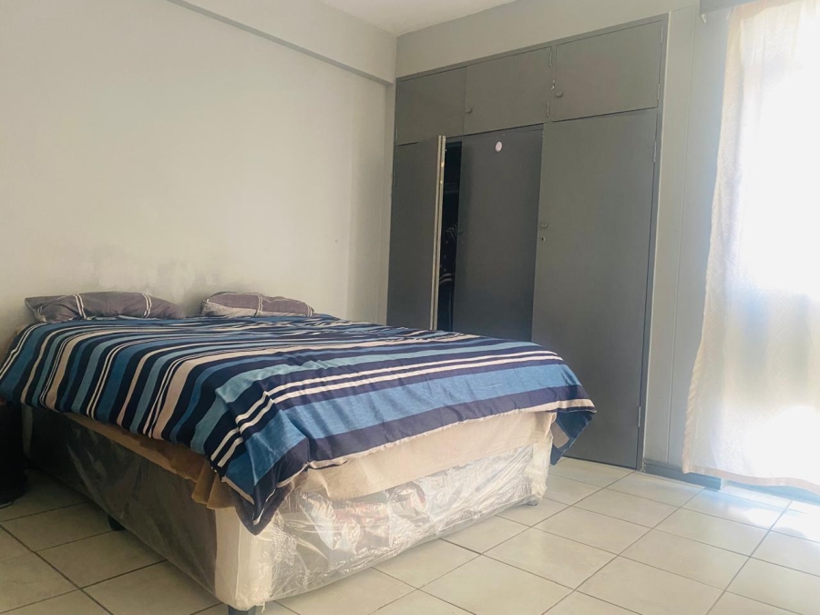1 Bedroom Property for Sale in Johannesburg Central Gauteng