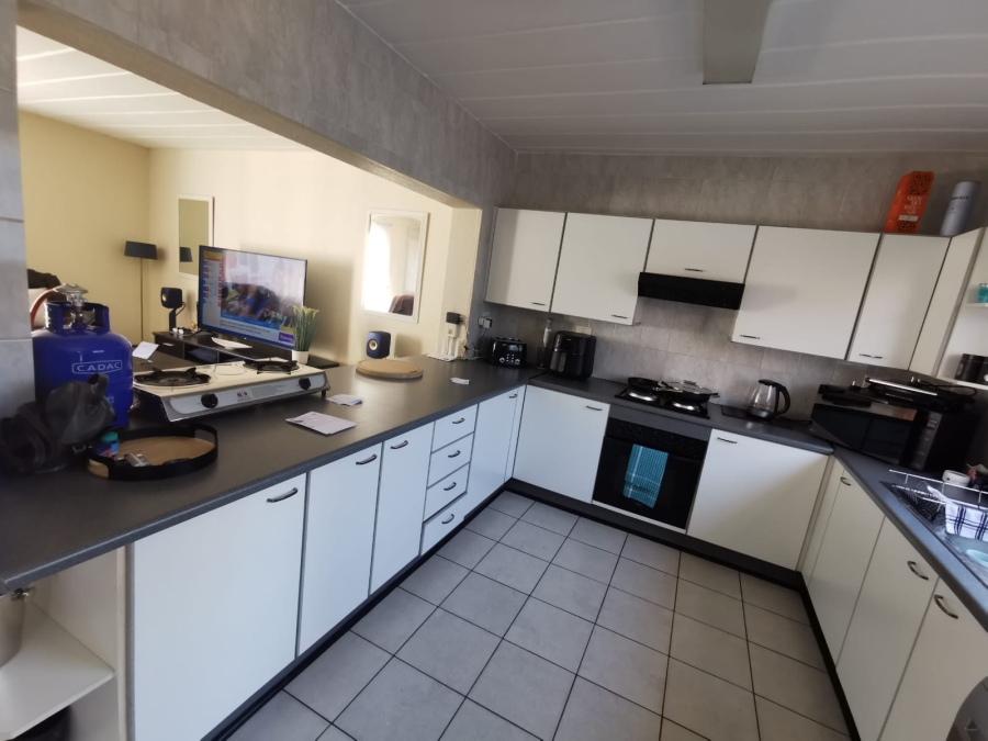 3 Bedroom Property for Sale in South Crest Gauteng