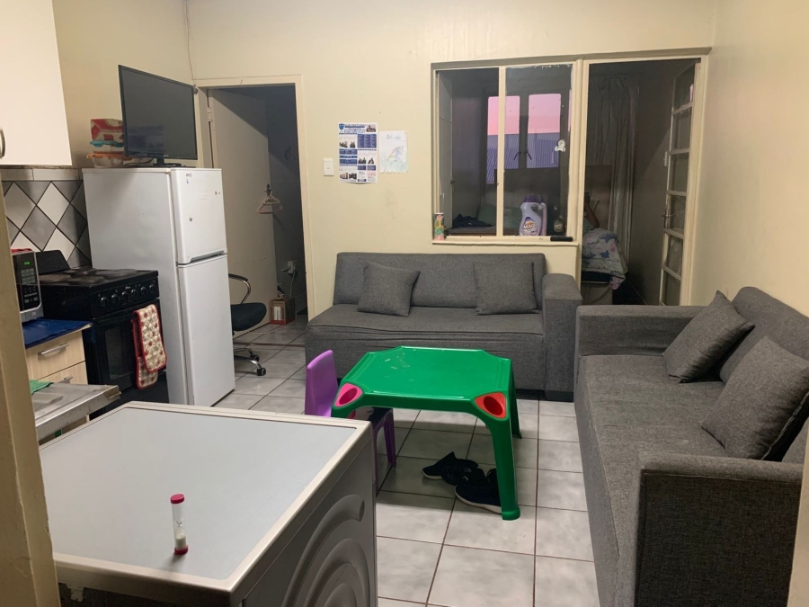 2 Bedroom Property for Sale in Muckleneuk Gauteng