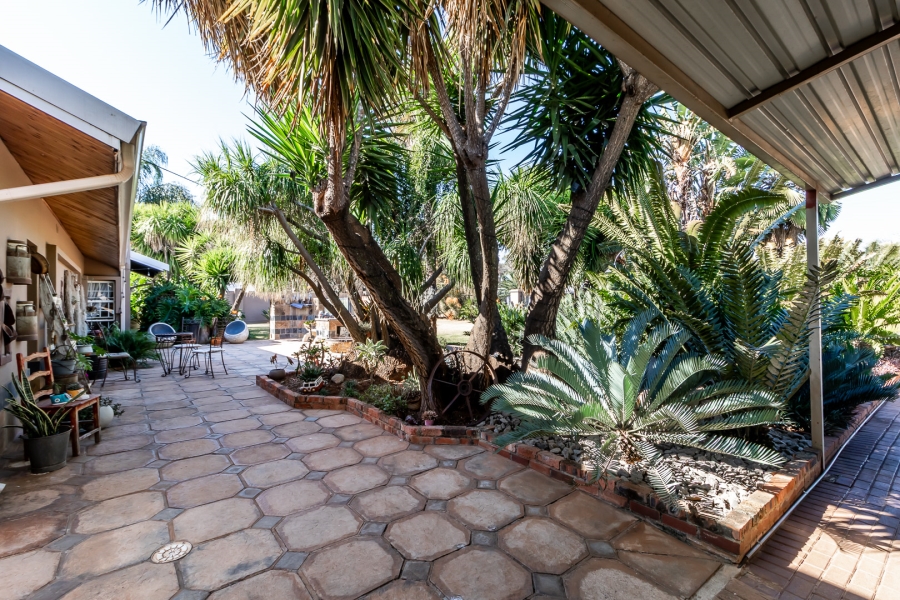 3 Bedroom Property for Sale in Waverley Gauteng