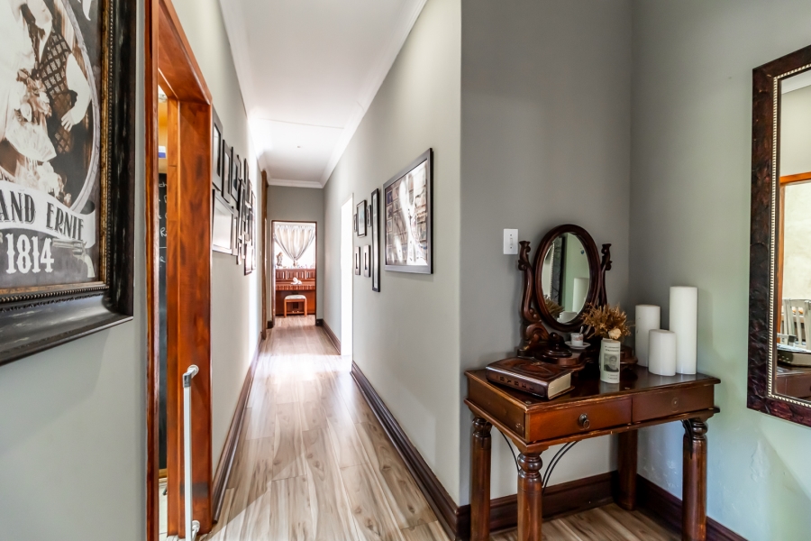 3 Bedroom Property for Sale in Waverley Gauteng