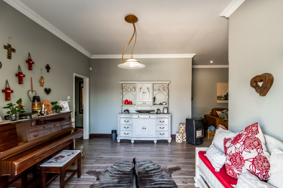 3 Bedroom Property for Sale in Waverley Gauteng
