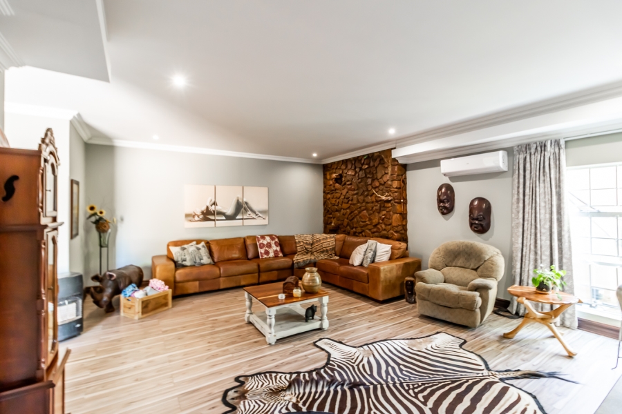3 Bedroom Property for Sale in Waverley Gauteng