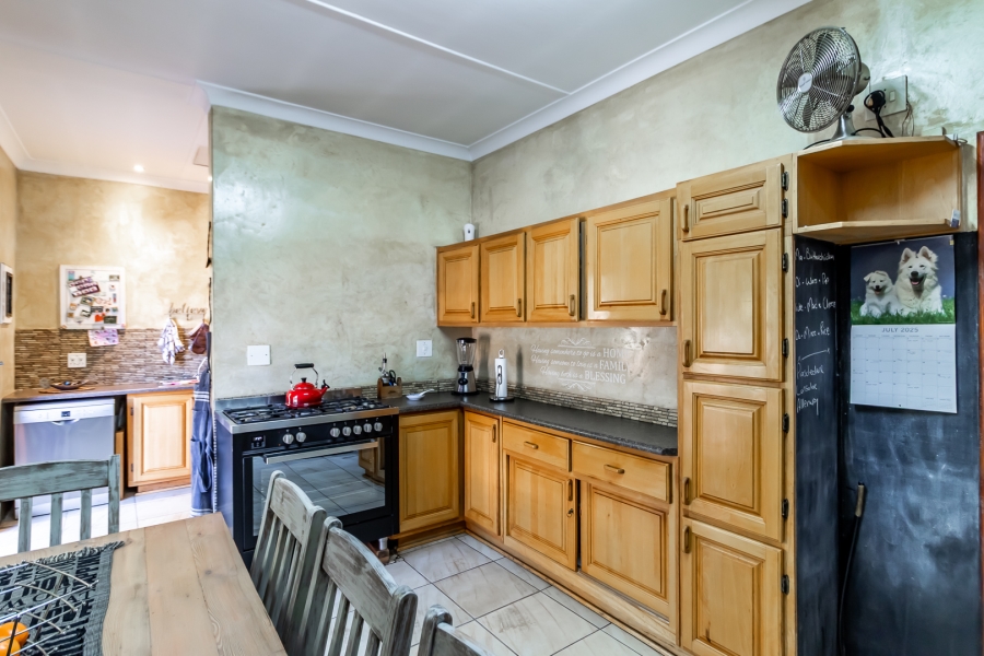 3 Bedroom Property for Sale in Waverley Gauteng