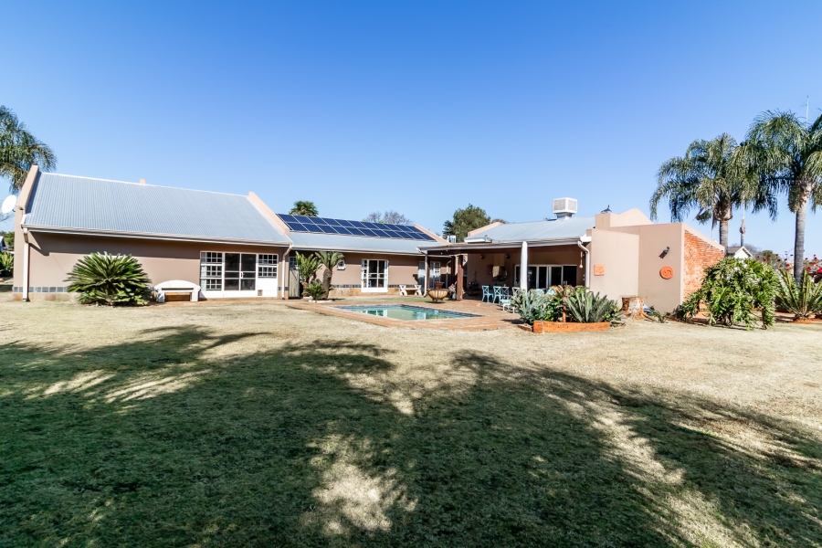 3 Bedroom Property for Sale in Waverley Gauteng
