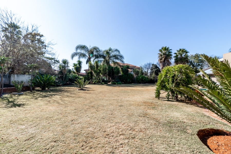 3 Bedroom Property for Sale in Waverley Gauteng