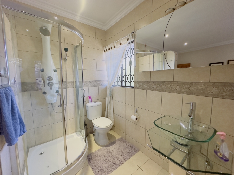 7 Bedroom Property for Sale in Florentia Gauteng