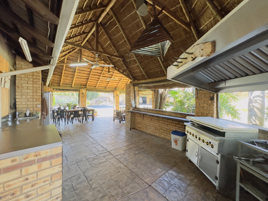 7 Bedroom Property for Sale in Florentia Gauteng