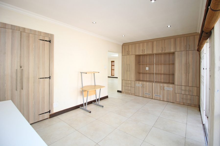 3 Bedroom Property for Sale in Norwood Gauteng