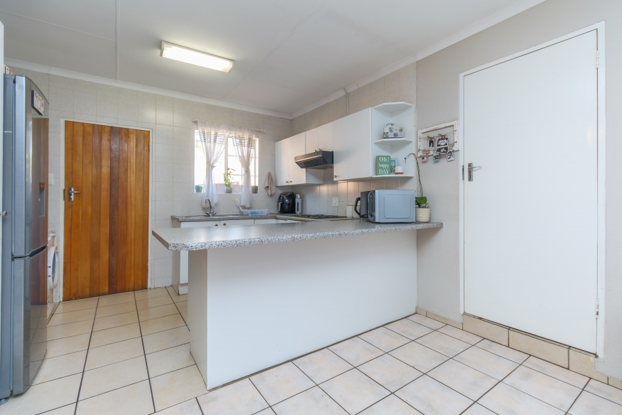 3 Bedroom Property for Sale in Sundowner Gauteng
