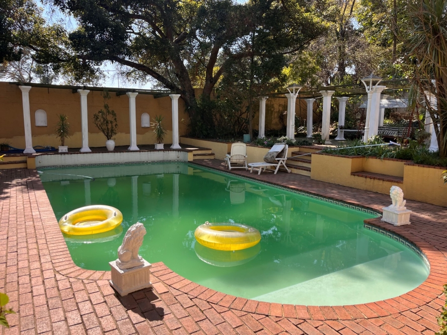 To Let 4 Bedroom Property for Rent in Highlands North Gauteng