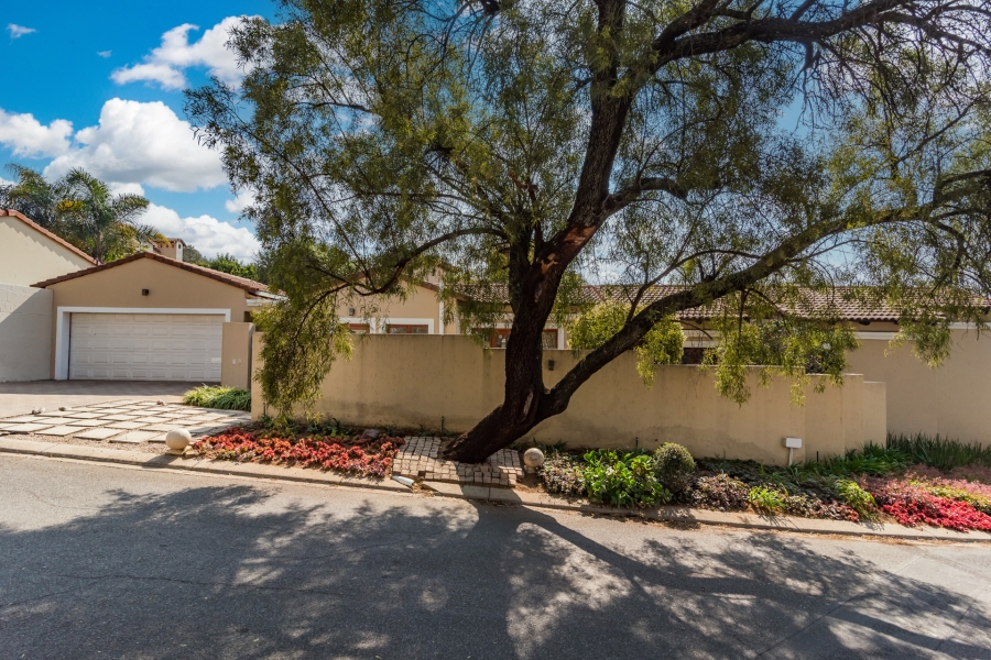 3 Bedroom Property for Sale in Lonehill Gauteng