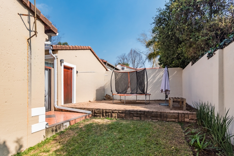3 Bedroom Property for Sale in Lonehill Gauteng