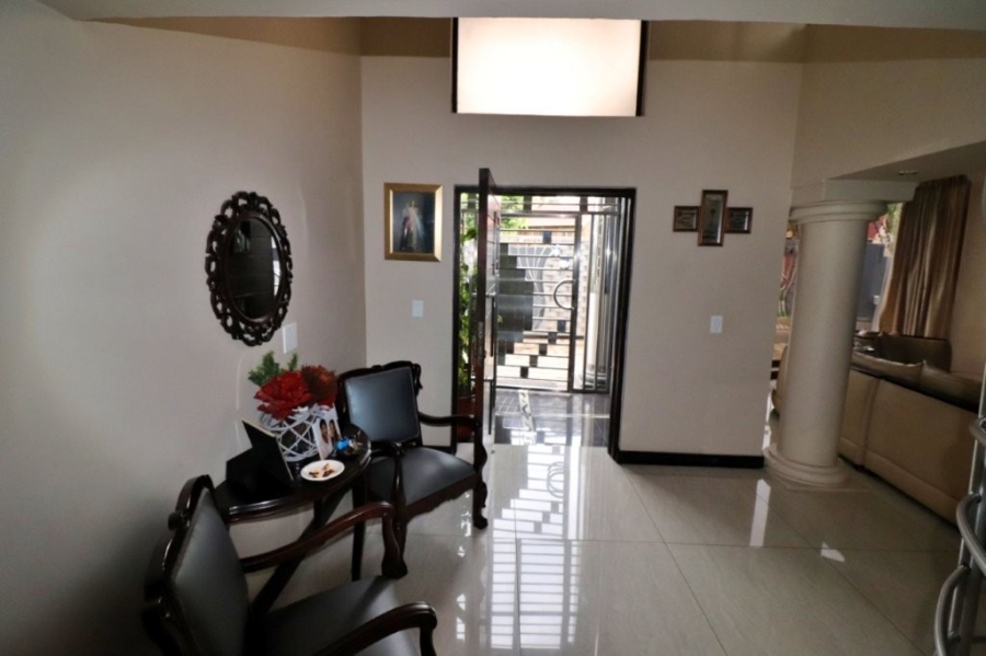 4 Bedroom Property for Sale in Mimosa Park Gauteng