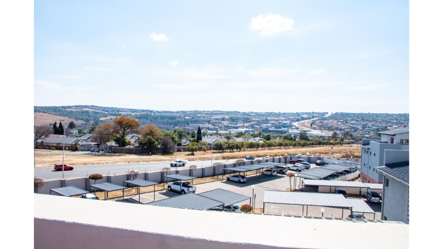 3 Bedroom Property for Sale in Barbeque Downs Gauteng