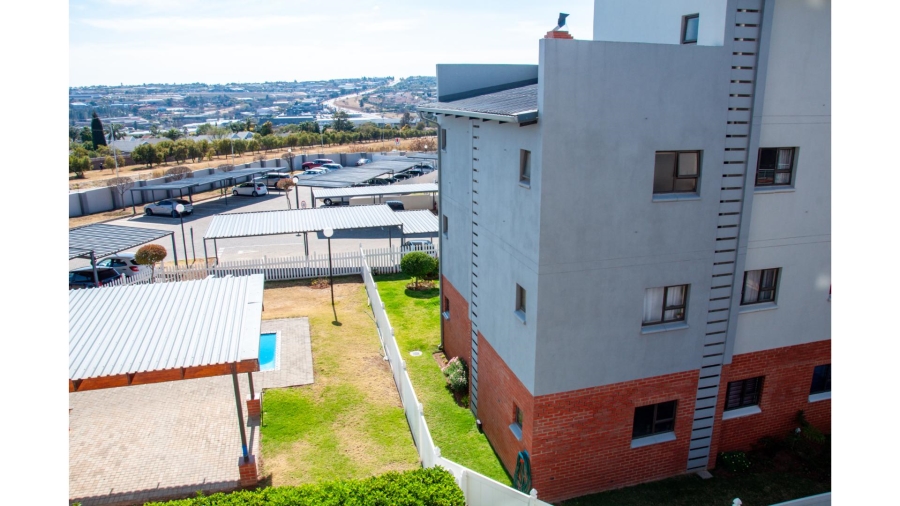 3 Bedroom Property for Sale in Barbeque Downs Gauteng