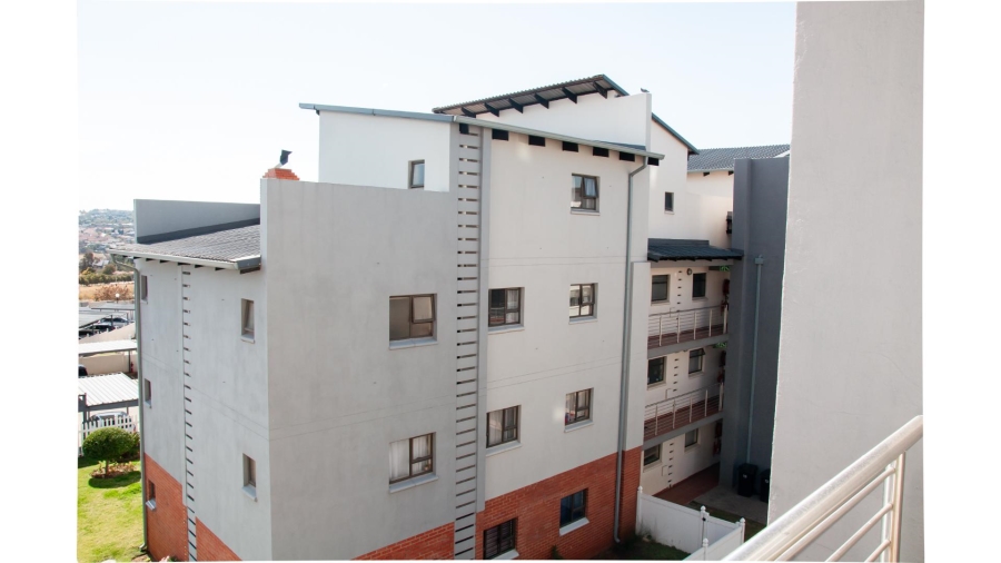 3 Bedroom Property for Sale in Barbeque Downs Gauteng
