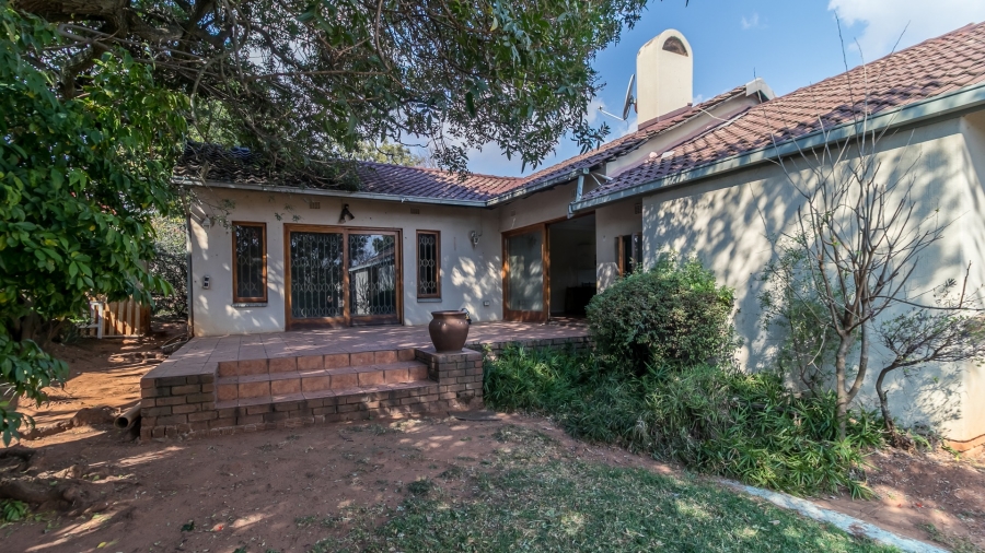 4 Bedroom Property for Sale in Linden Gauteng