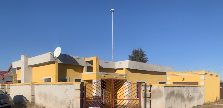 3 Bedroom Property for Sale in Mohlakeng Gauteng
