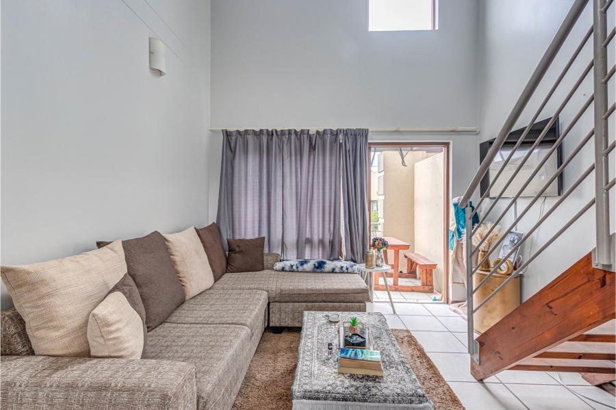 1 Bedroom Property for Sale in Broadacres Gauteng