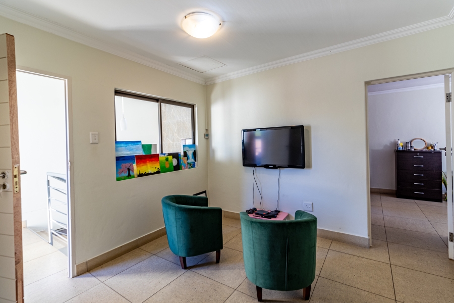 To Let 4 Bedroom Property for Rent in Willow Acres Gauteng