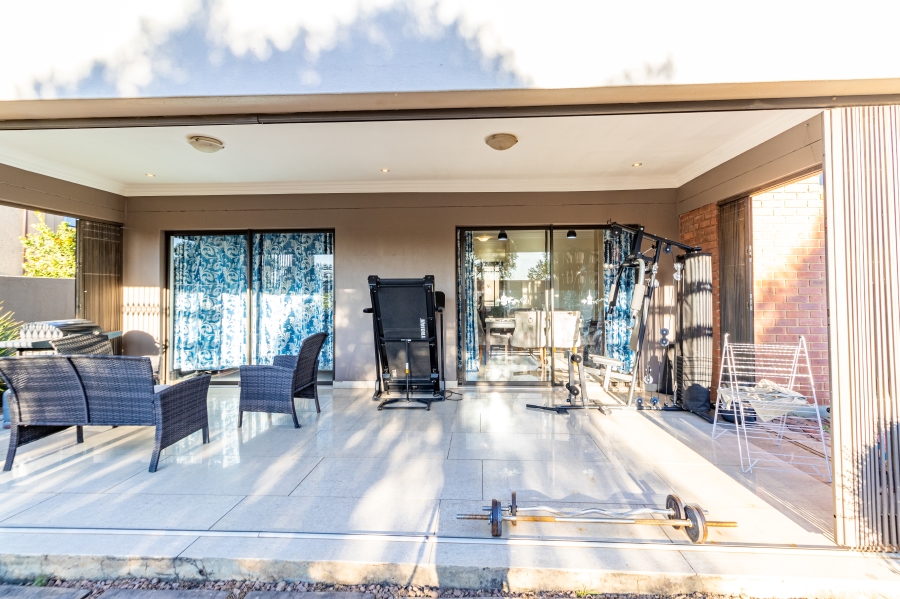 To Let 4 Bedroom Property for Rent in Willow Acres Gauteng