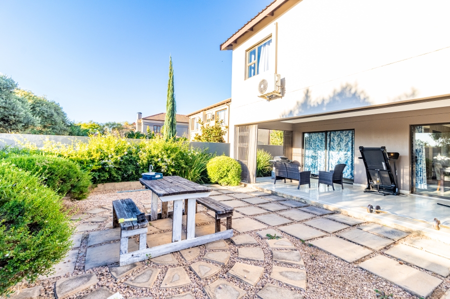 To Let 4 Bedroom Property for Rent in Willow Acres Gauteng