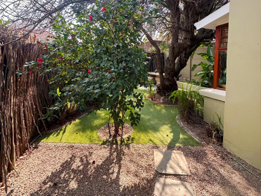 To Let 1 Bedroom Property for Rent in Highlands North Gauteng