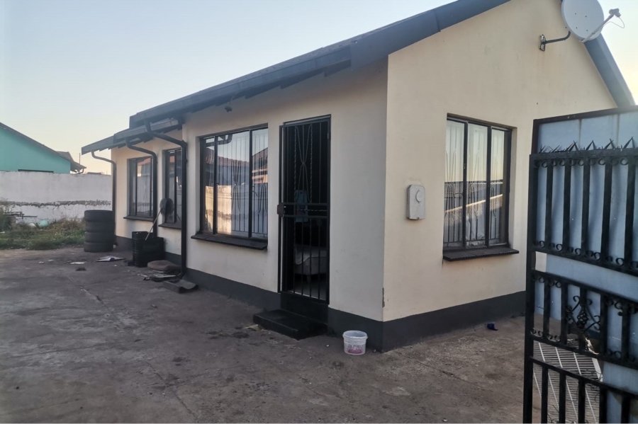 3 Bedroom Property for Sale in Protea Glen Gauteng