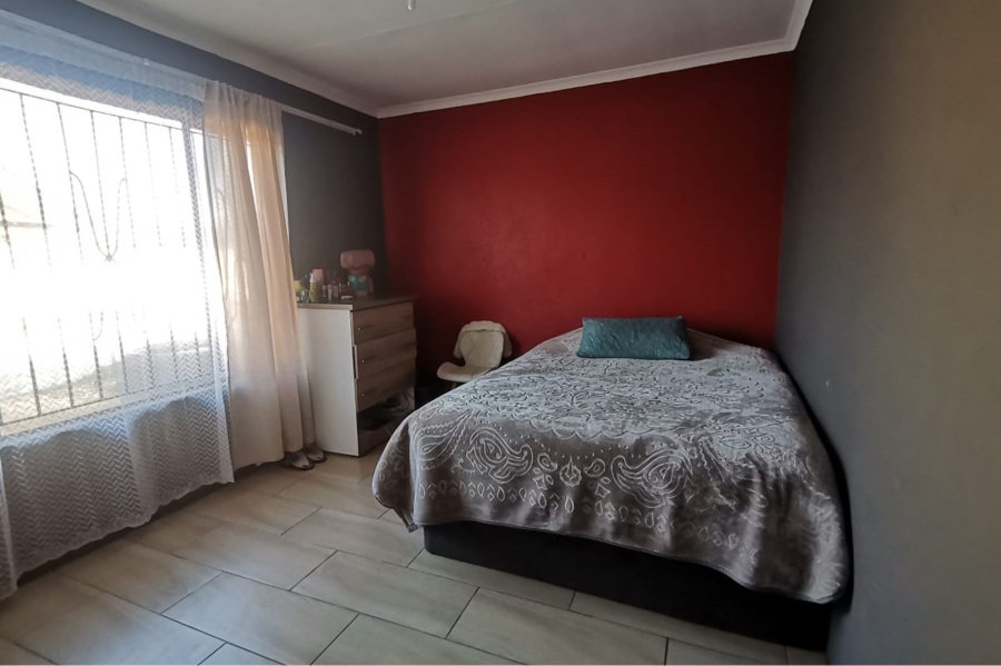 3 Bedroom Property for Sale in Protea Glen Gauteng