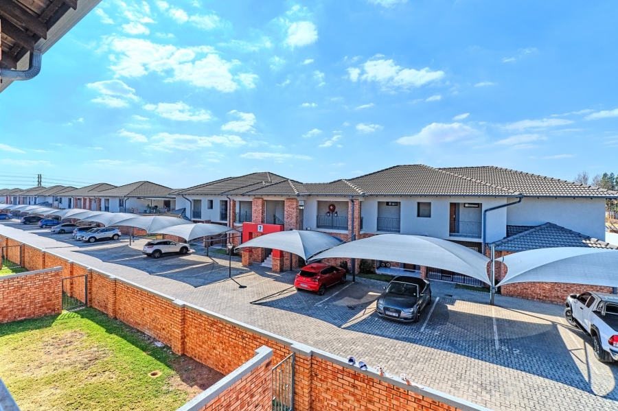 To Let 2 Bedroom Property for Rent in Noordwyk Gauteng