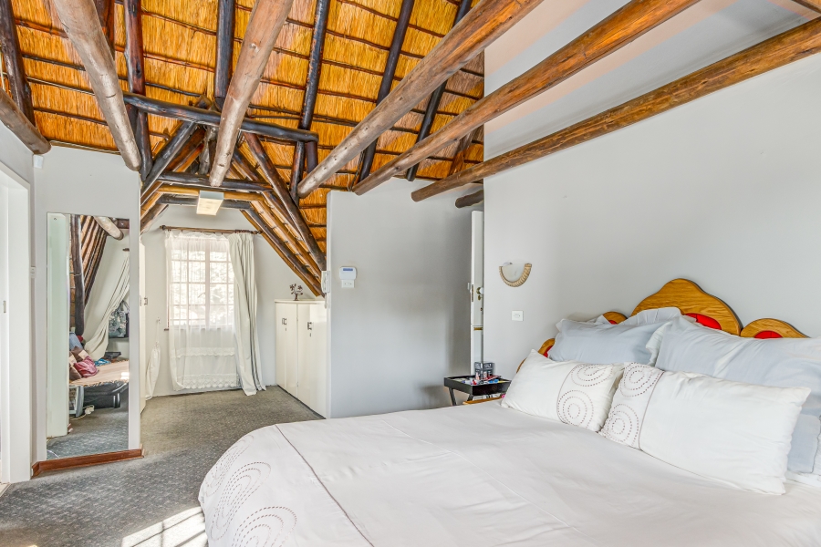 4 Bedroom Property for Sale in Glen Austin Gauteng