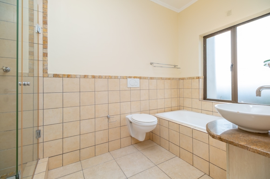3 Bedroom Property for Sale in Allens Nek Gauteng