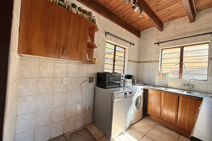 2 Bedroom Property for Sale in Elardus Park Gauteng
