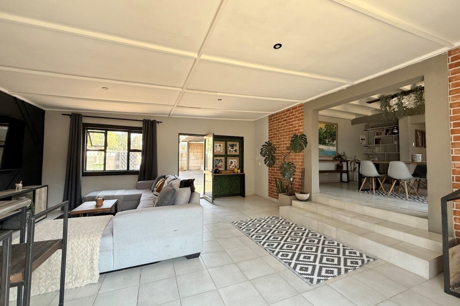 2 Bedroom Property for Sale in Elardus Park Gauteng