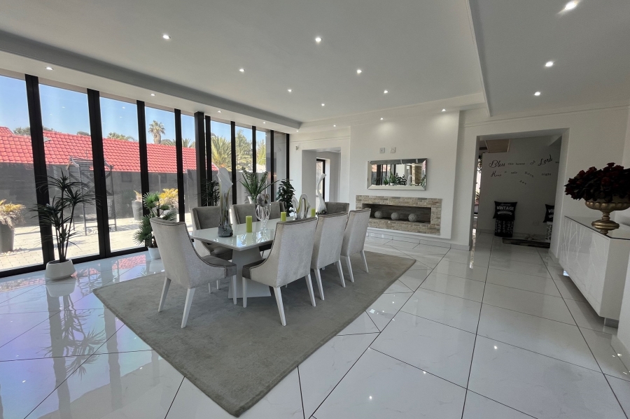 5 Bedroom Property for Sale in Bedfordview Gauteng