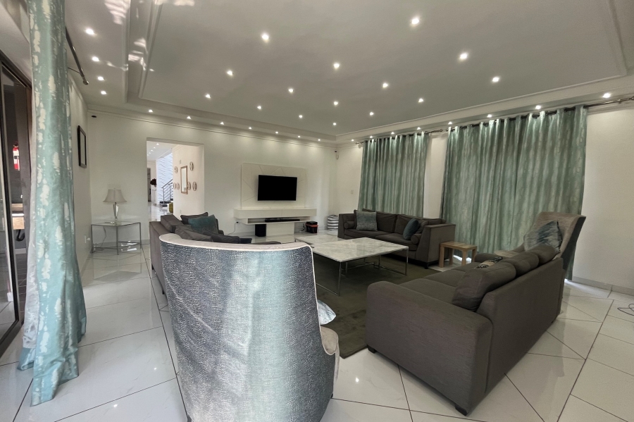 5 Bedroom Property for Sale in Bedfordview Gauteng