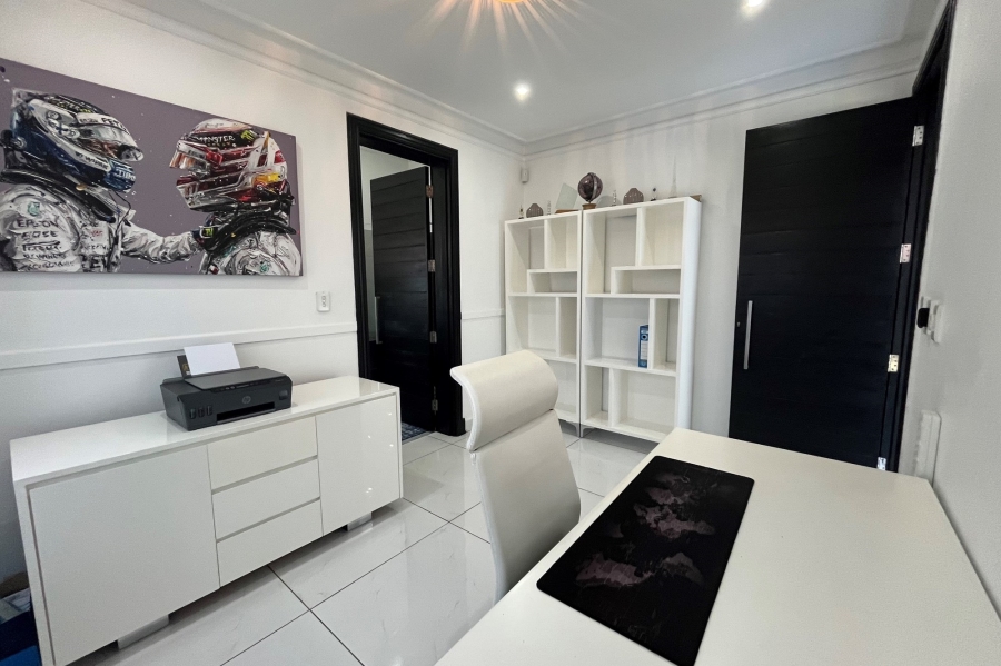 5 Bedroom Property for Sale in Bedfordview Gauteng