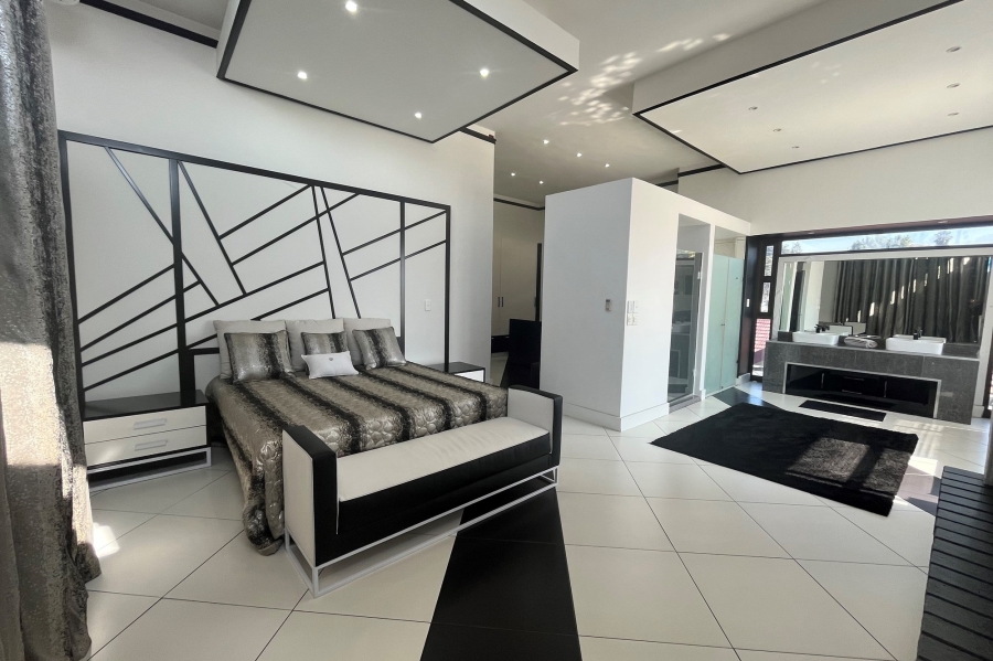 5 Bedroom Property for Sale in Bedfordview Gauteng
